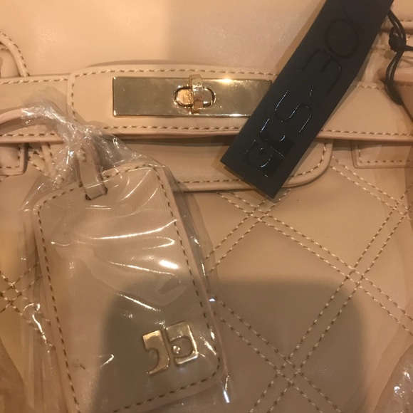 Joe’s bag - Picture 6 of 8